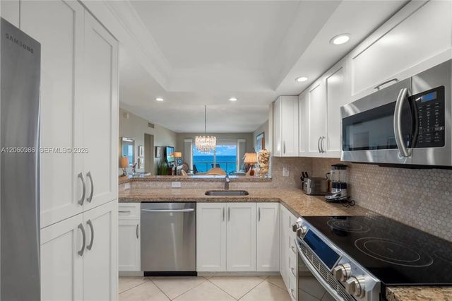 4 of 31 - 6000 N Ocean Boulevard #11c, Lauderdale-By-The-Sea, FL