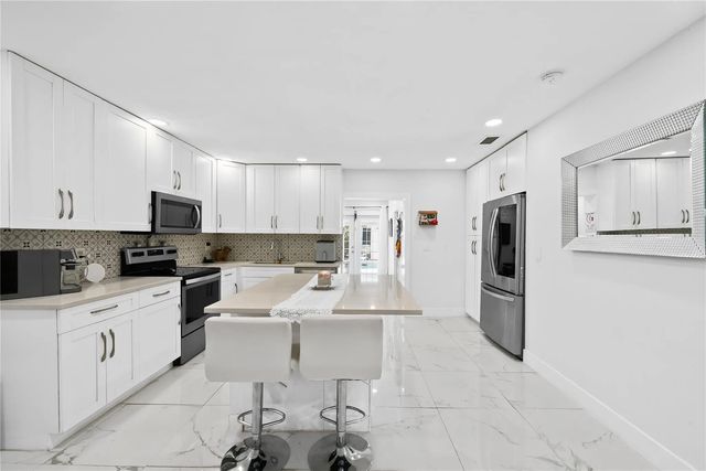 4 of 25 - 4010 Coral Springs Drive, Coral Springs, FL