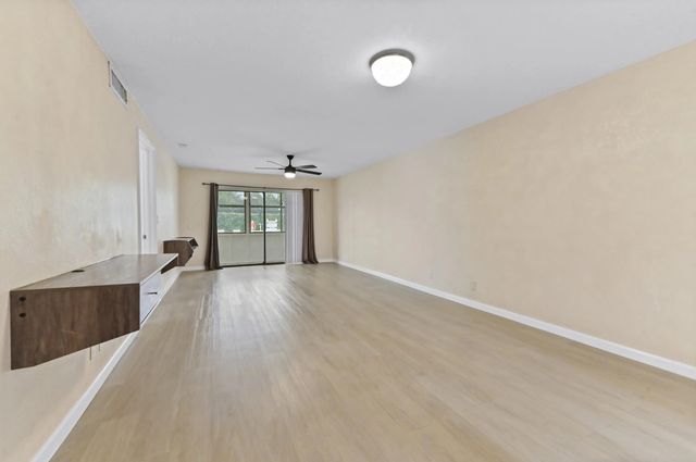 2 of 24 - 126 Sparrow Drive #22a, Royal Palm Beach, FL
