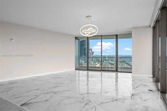 5 of 44 - 18975 Collins Avenue #3605, Sunny Isles Beach, FL
