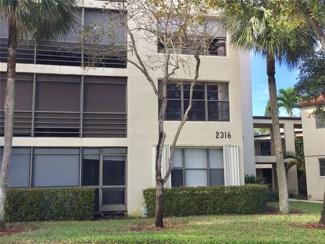 5 of 50 - 2316 S Cypress Bend Drive #220, Pompano Beach, FL