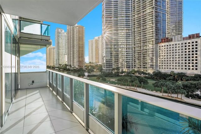 2 of 39 - 200 Biscayne Boulevard Way #503, Miami, FL