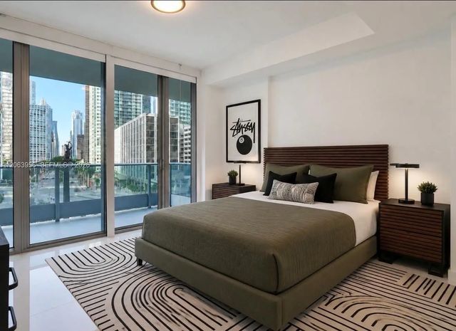 4 of 39 - 200 Biscayne Boulevard Way #503, Miami, FL