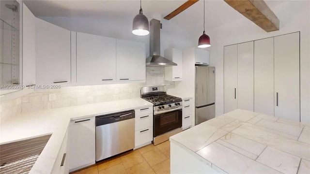 4 of 25 - 1112 Ne 111th Street, Miami, FL