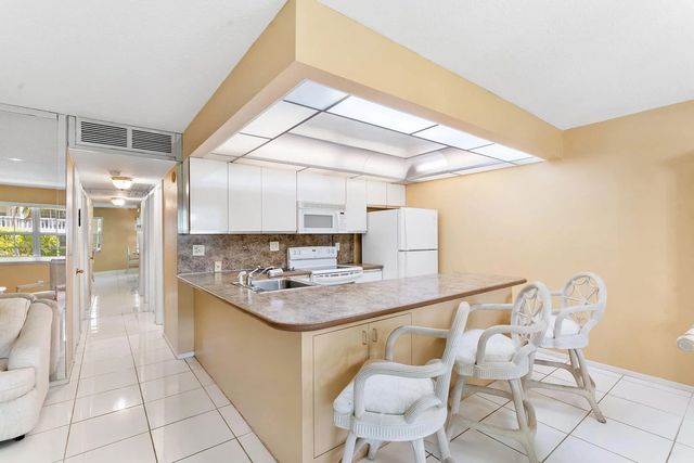 5 of 23 - 5208 Ne 24th Terrace #f124, Fort Lauderdale, FL