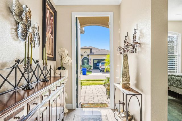 3 of 23 - 1653 Willows Square, Vero Beach, FL
