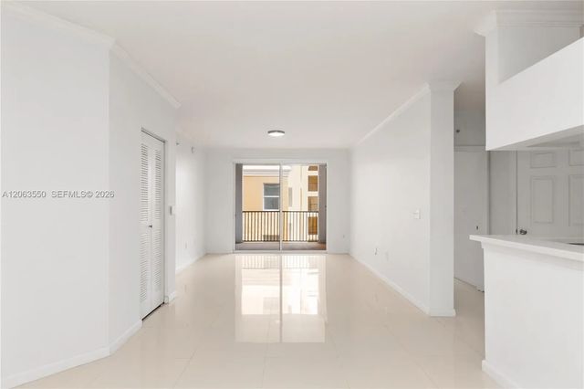 3 of 50 - 17100 N Bay Road #1712, Sunny Isles Beach, FL