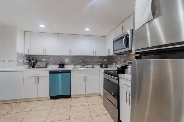 251 174th Street #808, Sunny Isles Beach