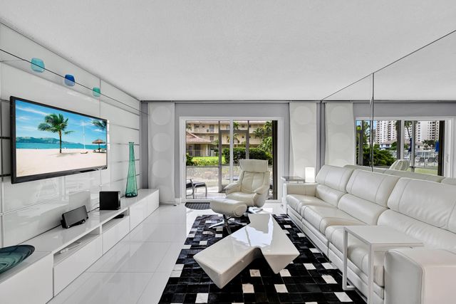 2600 Diana Drive #121, Hallandale Beach