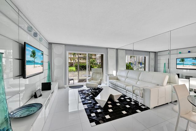 5 of 29 - 2600 Diana Drive #121, Hallandale Beach, FL