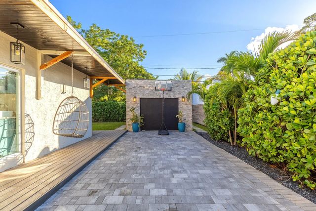 3 of 36 - 726 Lytle Street, West Palm Beach, FL