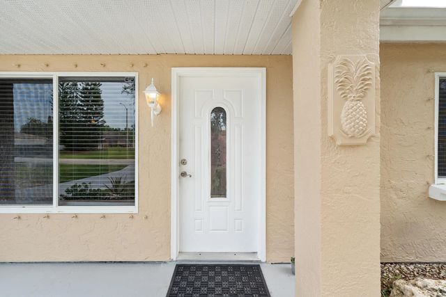 253 Sw Cherryhill Road, Port St. Lucie