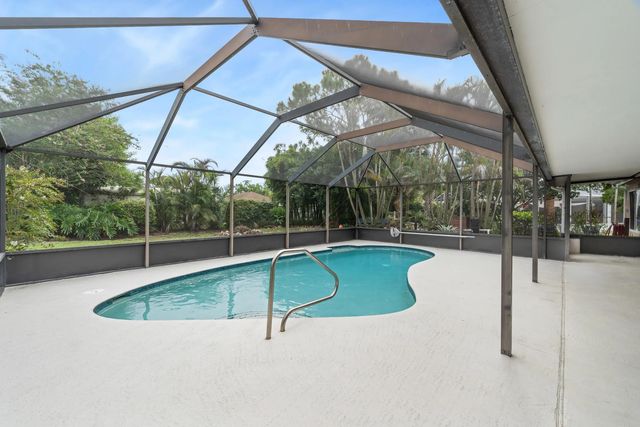 3 of 25 - 253 Sw Cherryhill Road, Port St. Lucie, FL