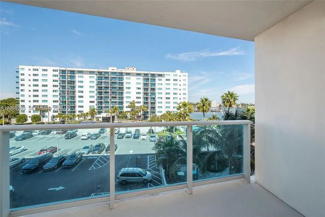 2 of 6 - 7501 E Treasure Drive #7h, North Bay Village, FL