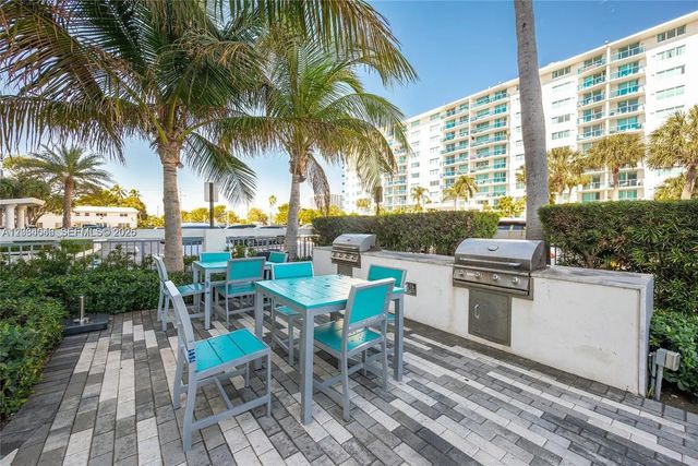 3 of 6 - 7501 E Treasure Drive #7h, North Bay Village, FL