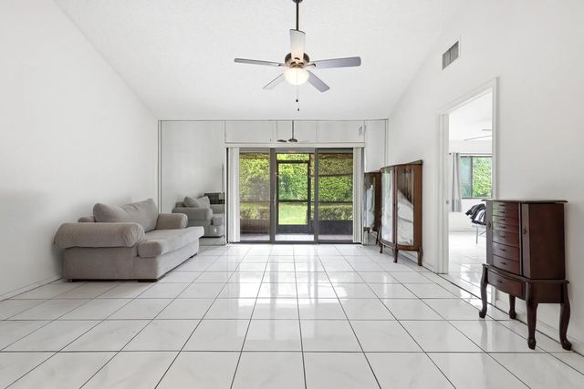 5 of 30 - 120 Sunshine Boulevard, Royal Palm Beach, FL
