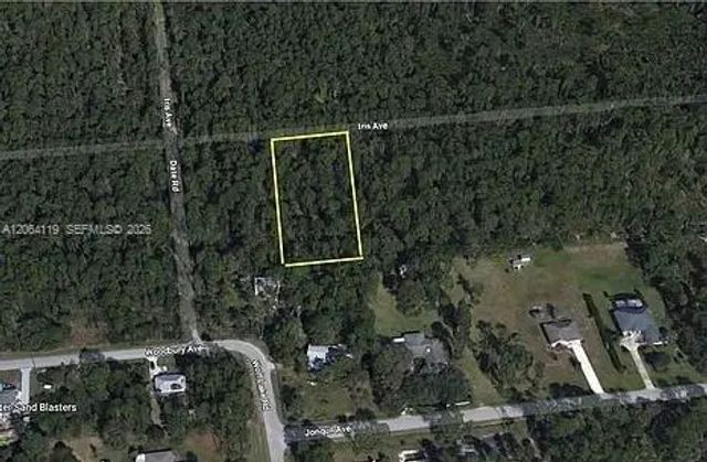 2 of 2 - 1141 Iris Avenue, Sebring, FL