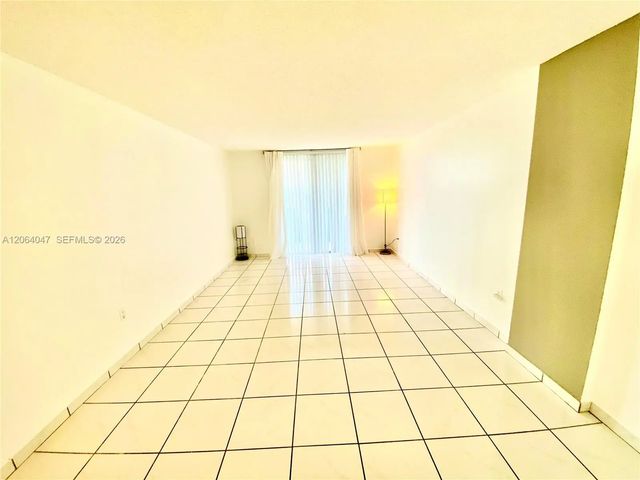 2 of 15 - 16950 Dixie #a536, North Miami Beach, FL