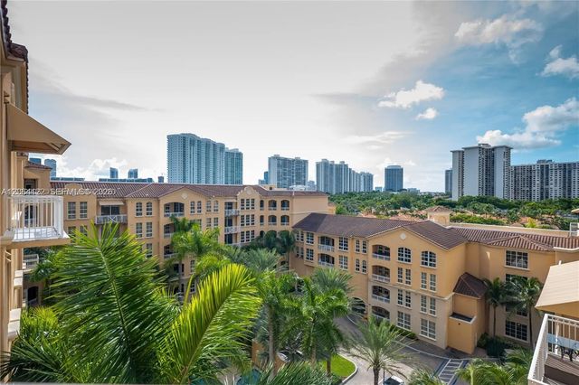 5 of 61 - 3001 Ne 185th Street #710, Aventura, FL