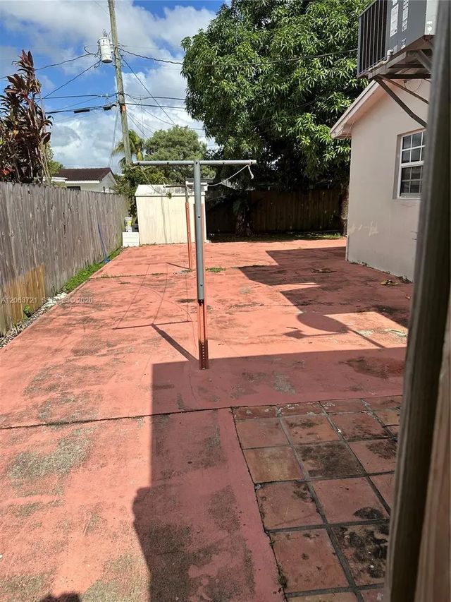3 of 17 - 10321 Sw 51st Street, Miami, FL