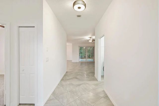 3 of 20 - 2055 46th Avenue, Vero Beach, FL