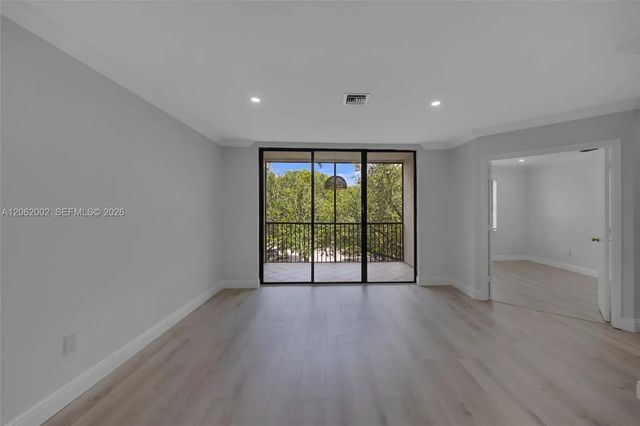 4 of 46 - 4300 Nw 30th Street #341, Coconut Creek, FL