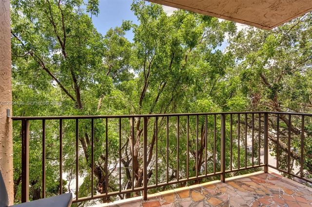 3 of 20 - 1465 Ne 123rd Street #416, North Miami, FL