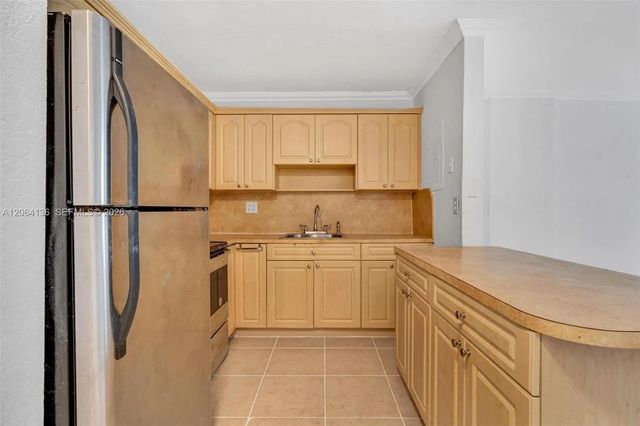 5 of 20 - 1465 Ne 123rd Street #416, North Miami, FL
