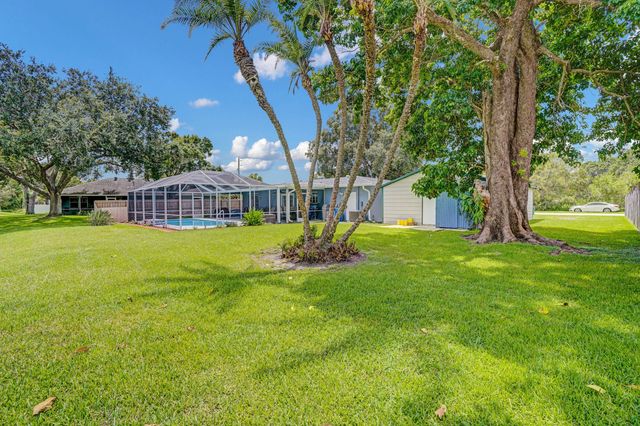 5 of 39 - 8702 Deland Avenue, Fort Pierce, FL