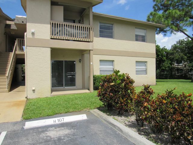 3 of 16 - 1822 Abbey Road #108, West Palm Beach, FL