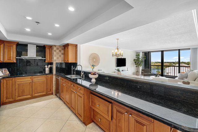 4 of 43 - 4748 S Ocean Boulevard S #702, Highland Beach, FL