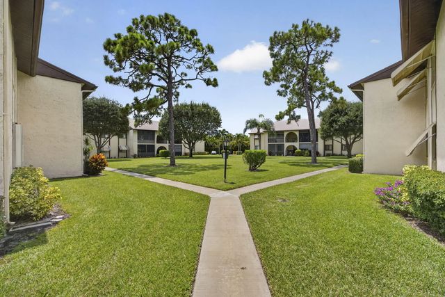 4 of 46 - 3625 La Aires Court #c-2, Greenacres, FL