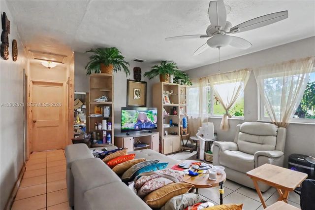 4 of 20 - 1155 Ne 136th Street, North Miami, FL