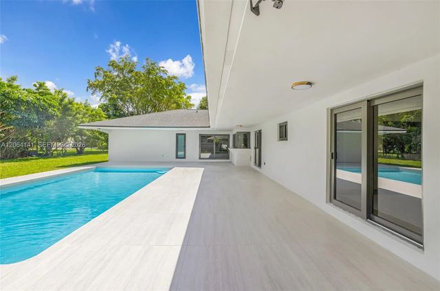 4 of 55 - 8865 Sw 176th Terrace, Palmetto Bay, FL