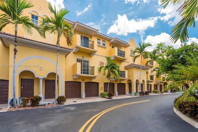 4 of 56 - 2516 Sw 14th Avenue #403, Fort Lauderdale, FL