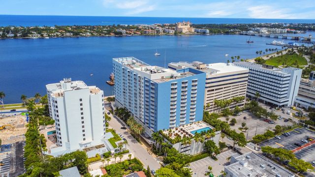 4 of 41 - 1551 N Flagler Drive #817, West Palm Beach, FL