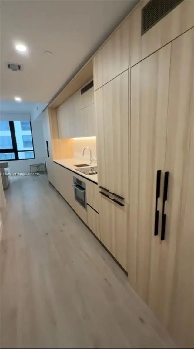 4 of 28 - 225 N Miami Avenue #1506, Miami, FL