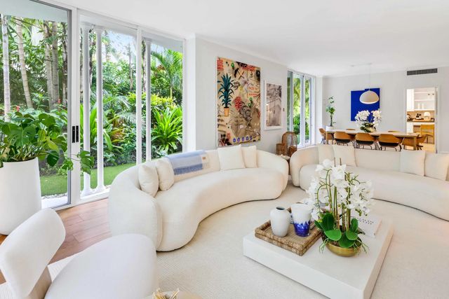 429 Australian Avenue #3, Palm Beach