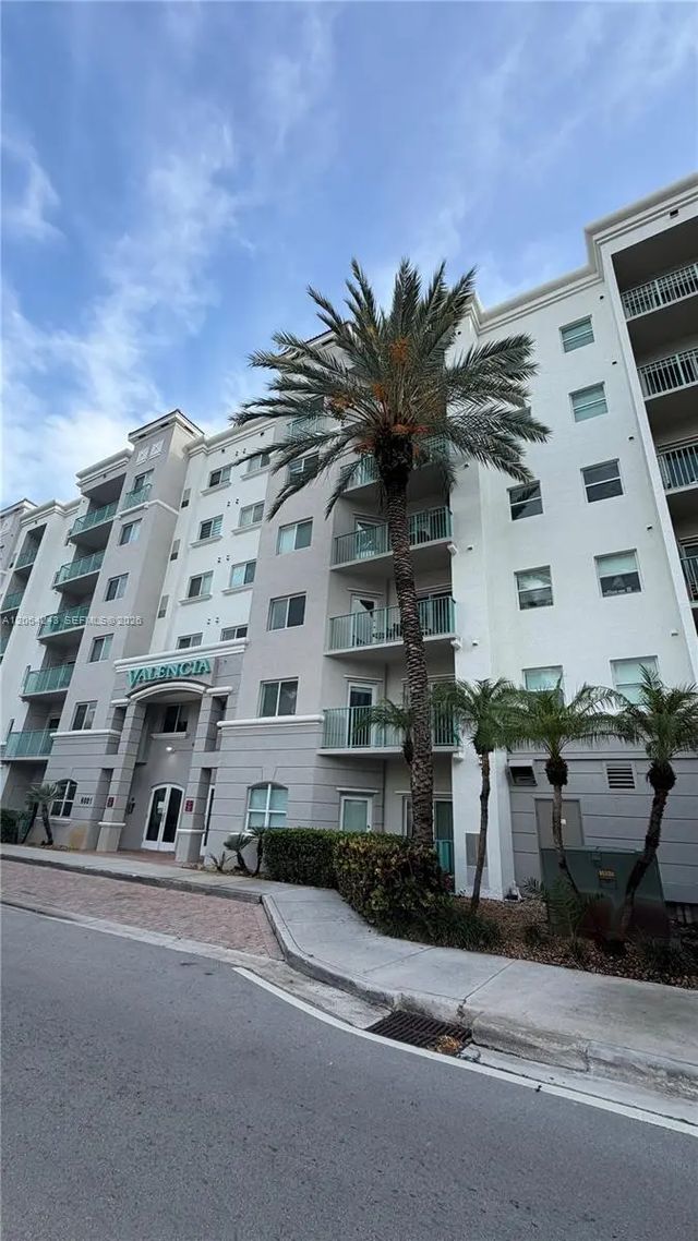6001 Sw 70th Street #445, South Miami