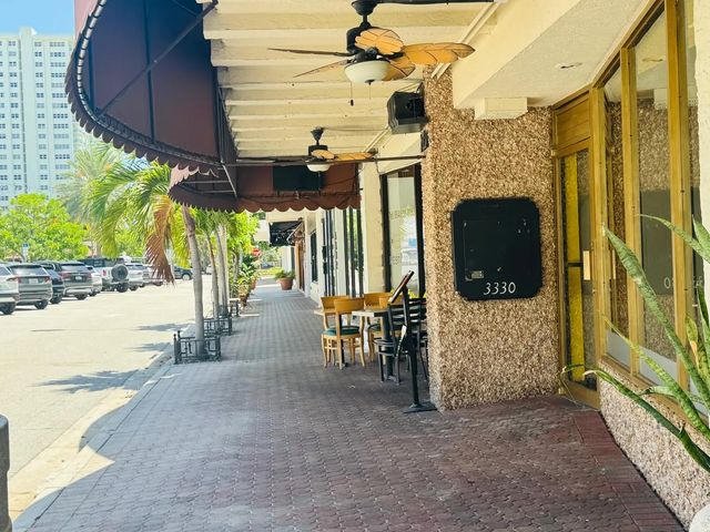 3 of 11 - 3330 Ne 33rd Street, Fort Lauderdale, FL