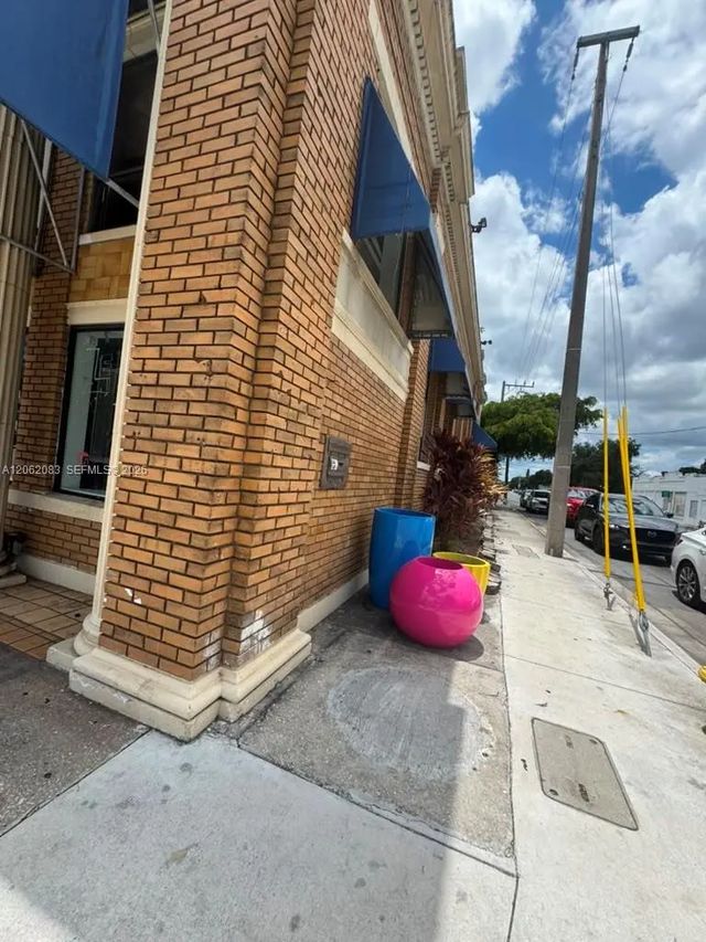 4 of 33 - 2 S Federal Highway, Dania Beach, FL