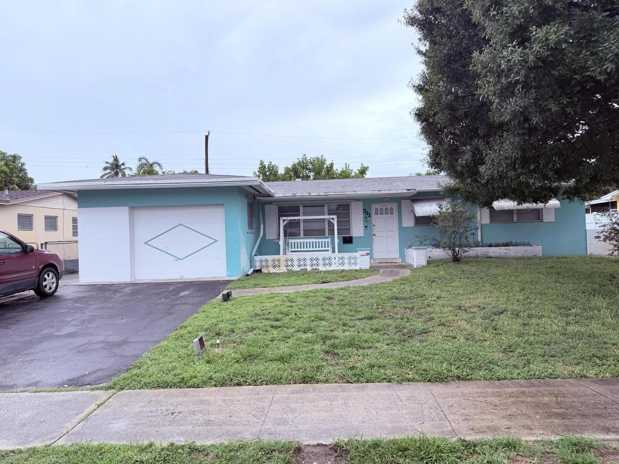 701 Sw 64th Terrace, Pembroke Pines