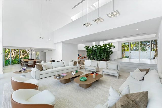 3 of 42 - 161 Cape Florida Drive, Key Biscayne, FL