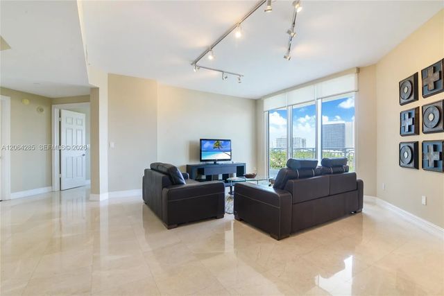 4 of 18 - 9751 E Bay Harbor Drive #8d, Bay Harbor Islands, FL