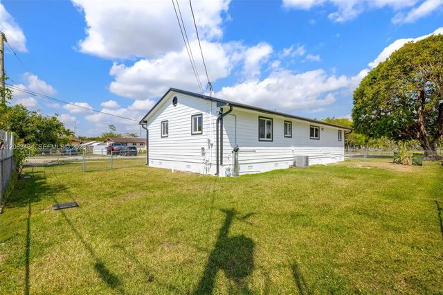 4 of 28 - 1867 Nw 8th Avenue, Homestead, FL
