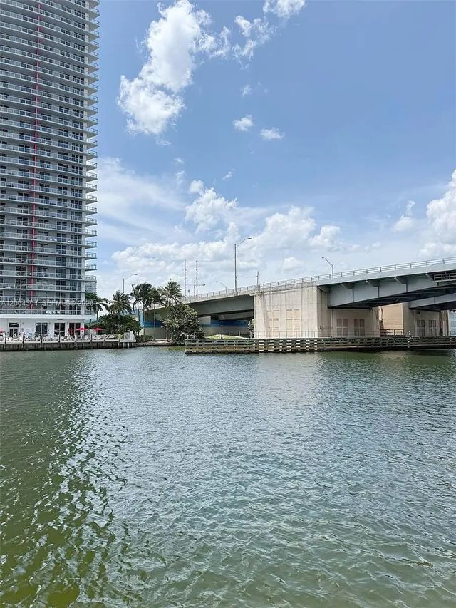 3 of 17 - 1817 S Ocean Drive #824, Hallandale Beach, FL