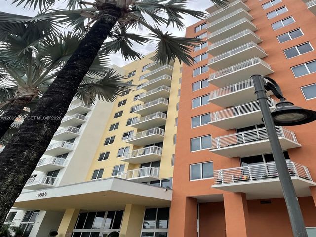 2 of 35 - 18800 Ne 29th Avenue #418, Aventura, FL