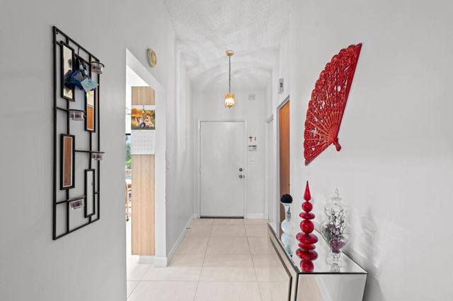 2 of 17 - 9 Danby Place, Boynton Beach, FL