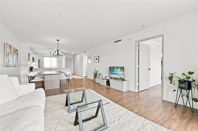 5 of 33 - 2240 N Cypress Bend Drive #505, Pompano Beach, FL
