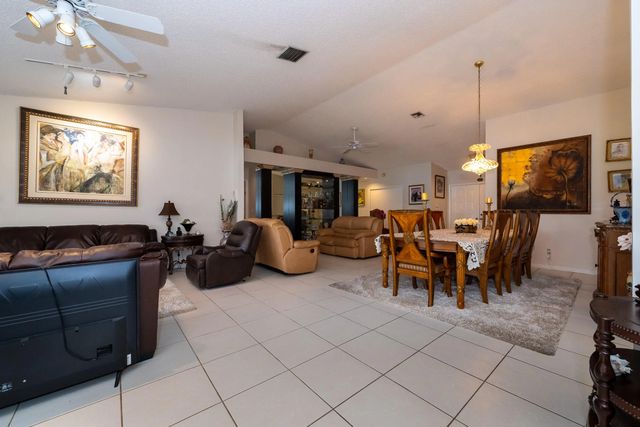 5 of 52 - 3973 Summer Chase Court, Lake Worth, FL